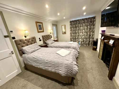 Room 9 - Twin ensuite with private kitchenette
